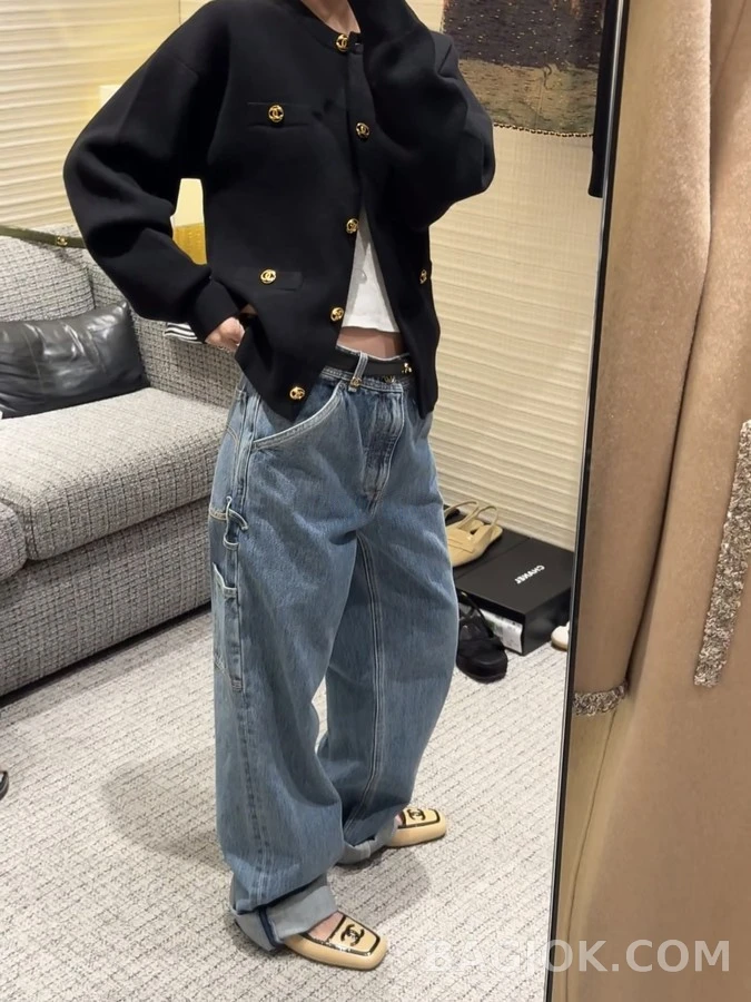 샤넬 샤넬 버튼 라운드넥 가디건 상세 이미지