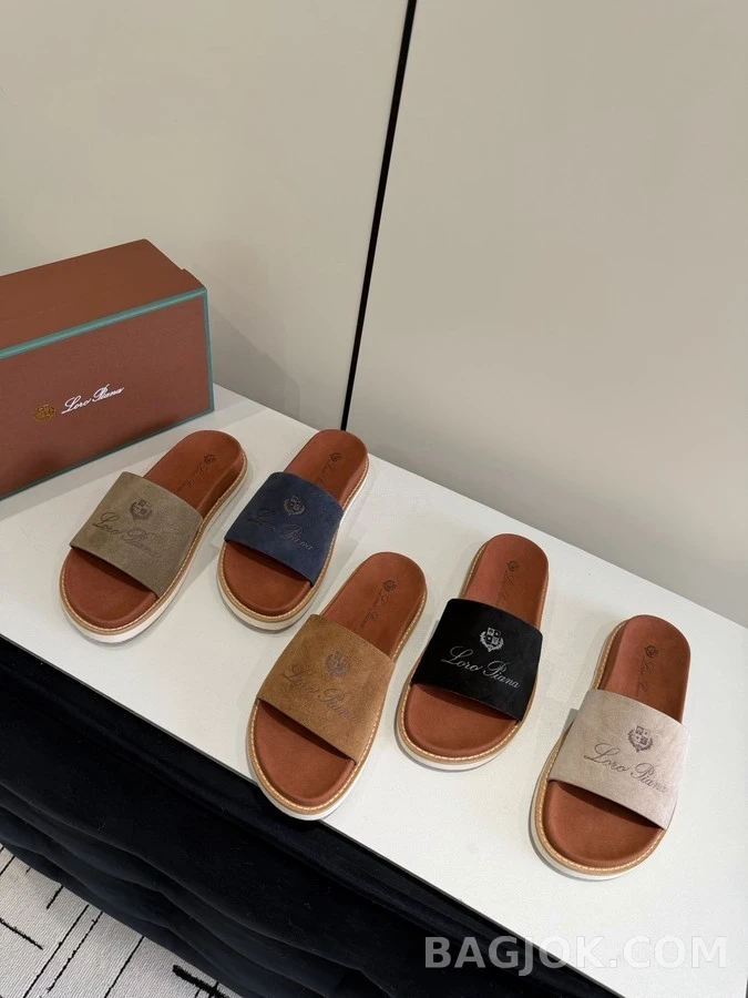 로로피아나 로로피아나 스웨이드 로고 슬라이드 샌들 상세 이미지