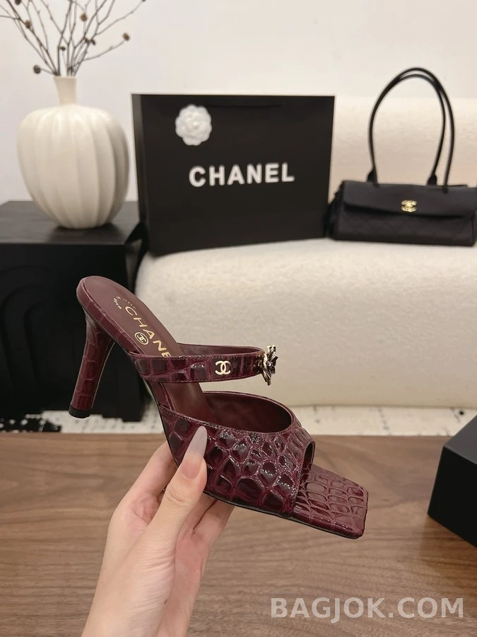 샤넬 샤넬 악어 엠보싱 스퀘어토 뮬 힐 상세 이미지