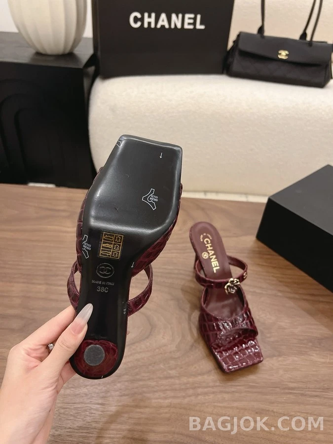 샤넬 샤넬 악어 엠보싱 스퀘어토 뮬 힐 상세 이미지
