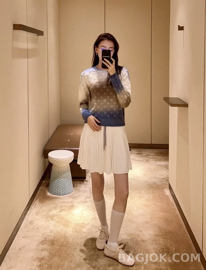 루이비통 루이비통 그라데이션 모노그램 니트 상세 이미지