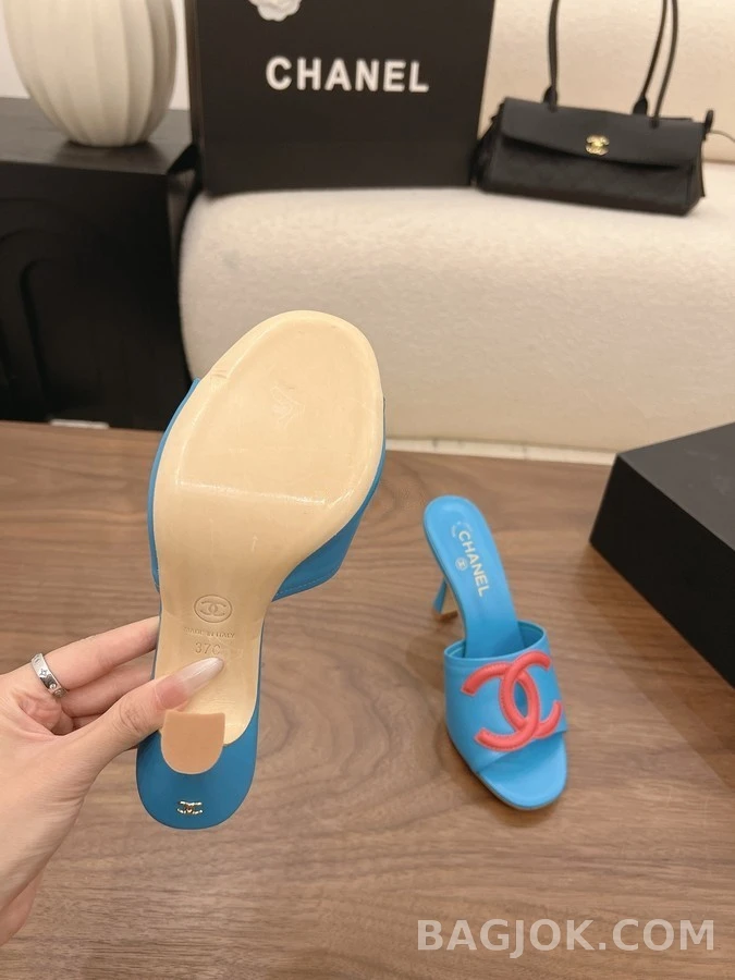 샤넬 샤넬 더블 C 로고 뮬 상세 이미지