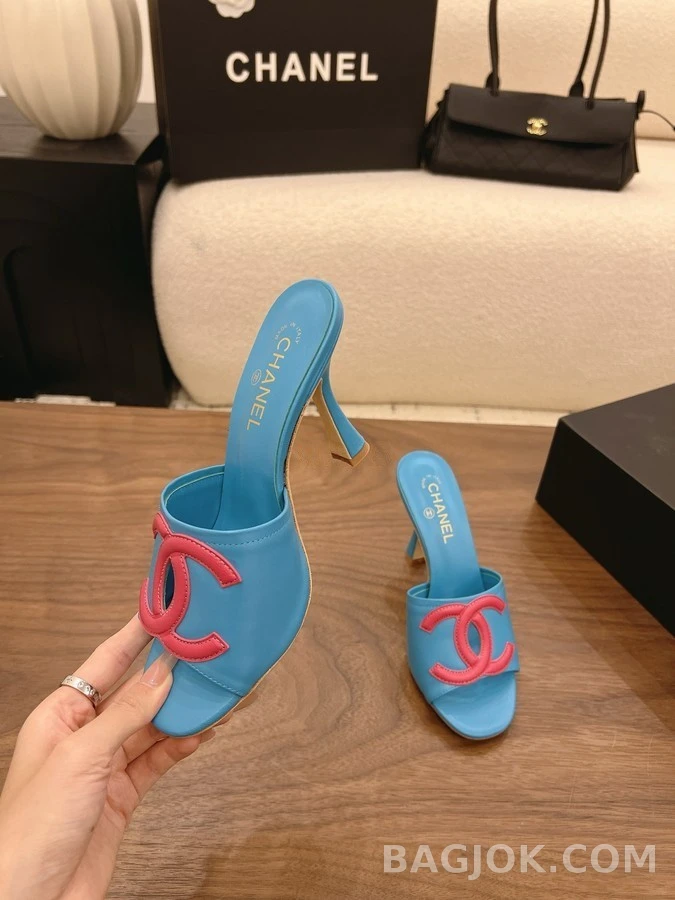 샤넬 샤넬 더블 C 로고 뮬 상세 이미지