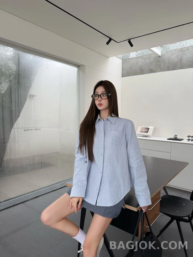 로에베 로에베 아나그램 자수 셔츠 상세 이미지