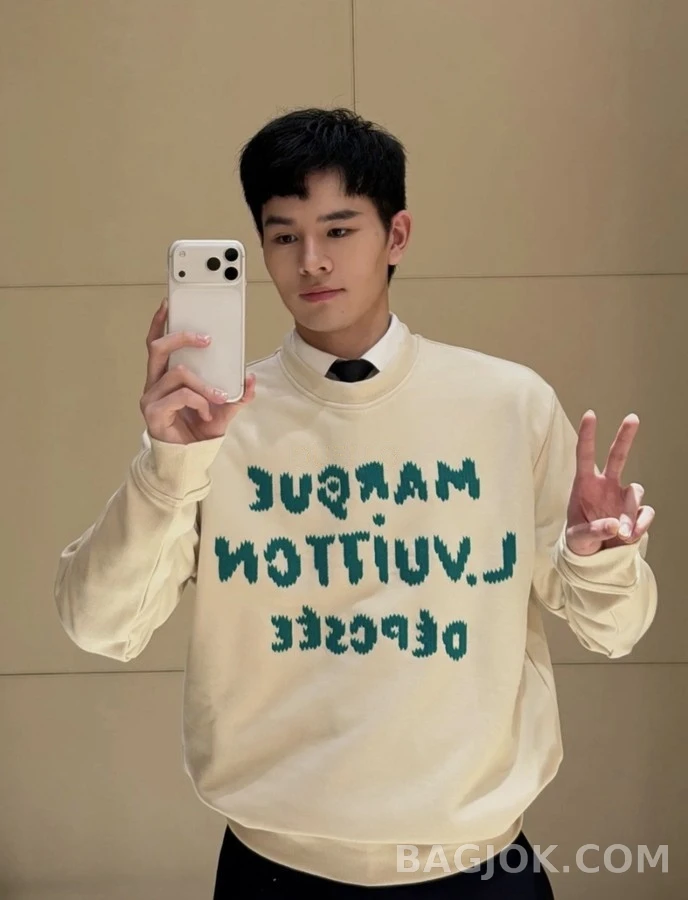 루이비통 루이비통 레터링 맨투맨 상세 이미지