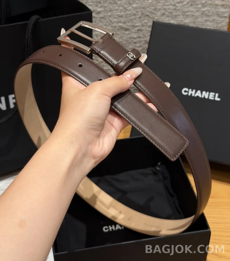 샤넬 샤넬 더블 C 로고 가죽 벨트 상세 이미지