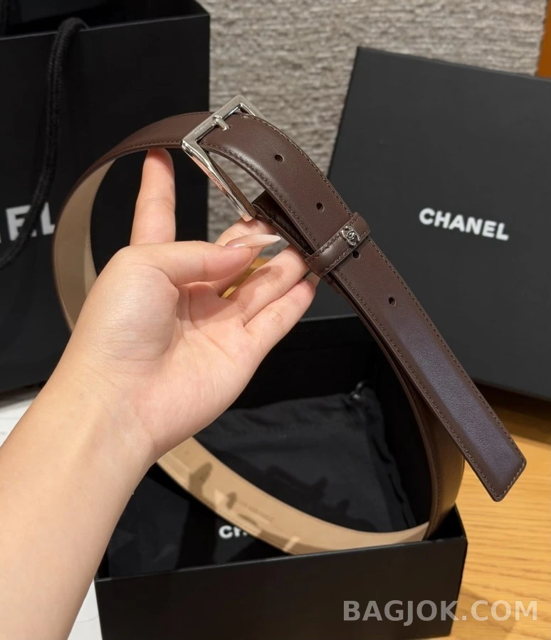 샤넬 샤넬 더블 C 로고 가죽 벨트 상세 이미지
