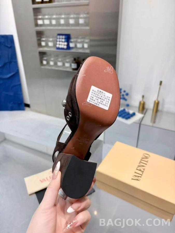 발렌티노 발렌티노 메탈 스터드 플랫폼 샌들 상세 이미지