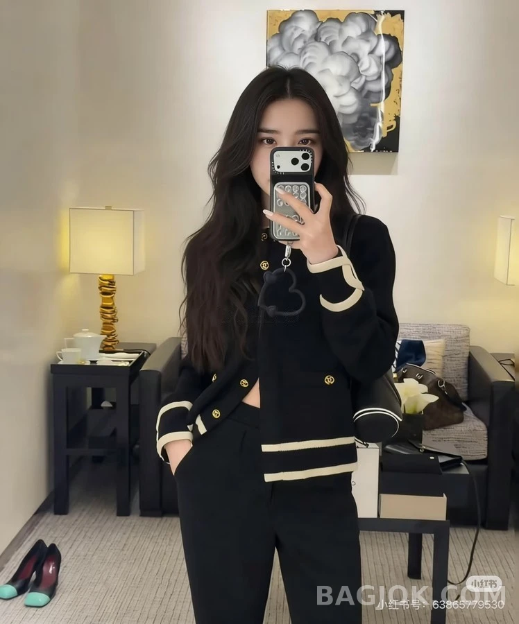 샤넬 샤넬 배색 라운드넥 니트 가디건 상세 이미지