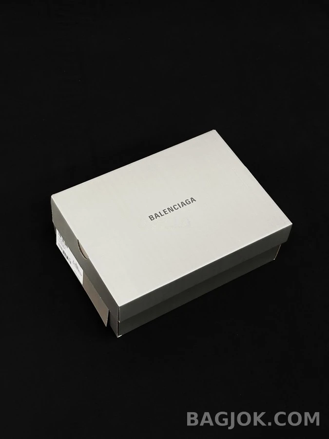 발렌시아가 발렌시아가 레이더 그래디언트 라인 스니커즈 상세 이미지