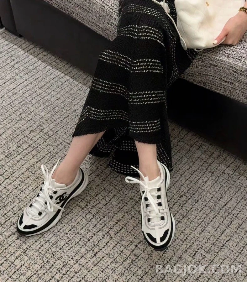 샤넬 샤넬 블랙앤화이트 스니커즈 상세 이미지