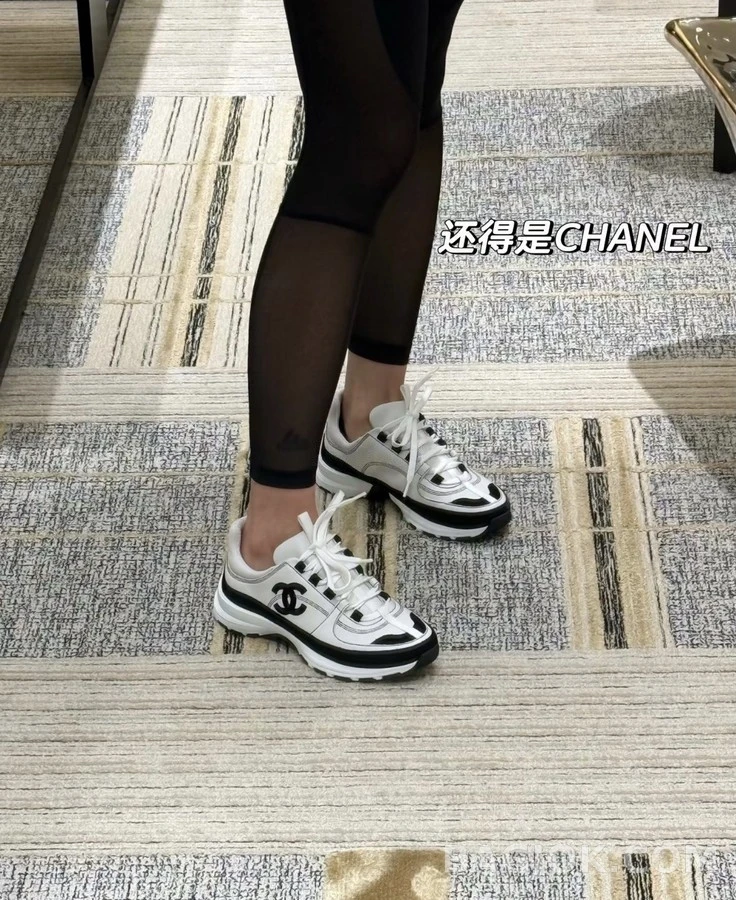 샤넬 샤넬 블랙앤화이트 스니커즈 상세 이미지