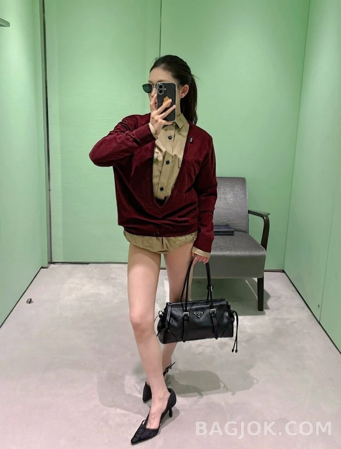 프라다 프라다 견장 포켓 셔츠 상세 이미지