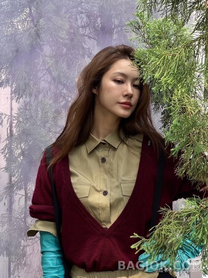 프라다 프라다 견장 포켓 셔츠 상세 이미지