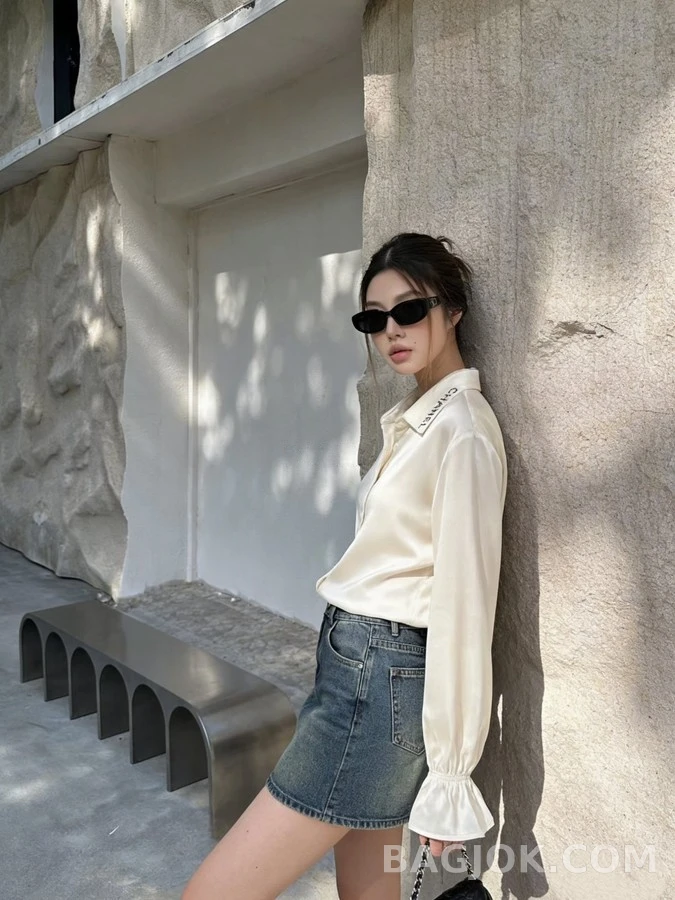 샤넬 샤넬 레터링 새틴 셔츠 상세 이미지