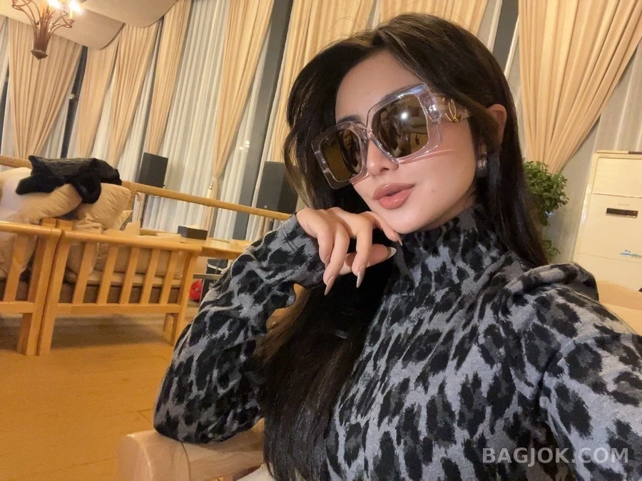 샤넬 샤넬 로고 스퀘어 선글라스 상세 이미지
