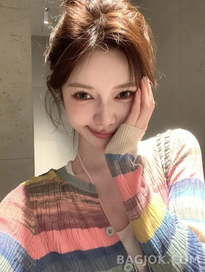 비비안 웨스트우드 비비안 웨스트우드 컬러 스트라이프 가디건 상세 이미지