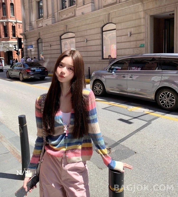 비비안 웨스트우드 비비안 웨스트우드 컬러 스트라이프 가디건 상세 이미지