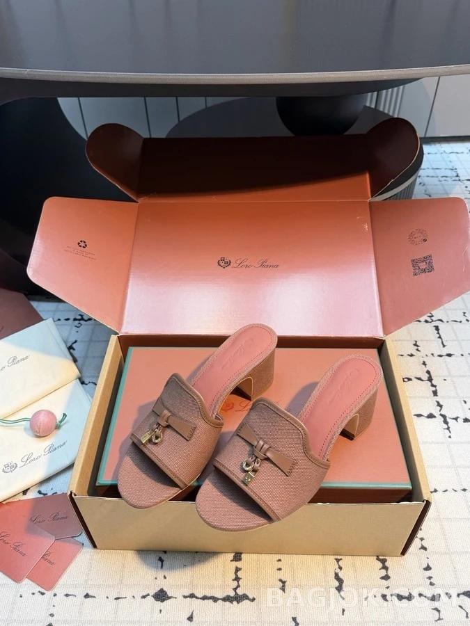 로로피아나 로로피아나 캔버스 패드락 블록힐 슬리퍼 상세 이미지