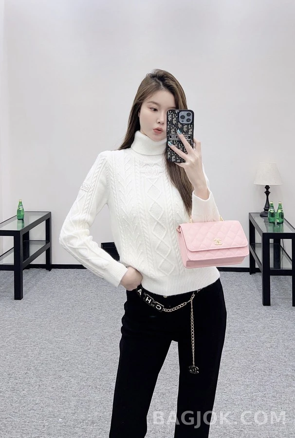 샤넬 샤넬 케이블 니트 터틀넥 스웨터 상세 이미지