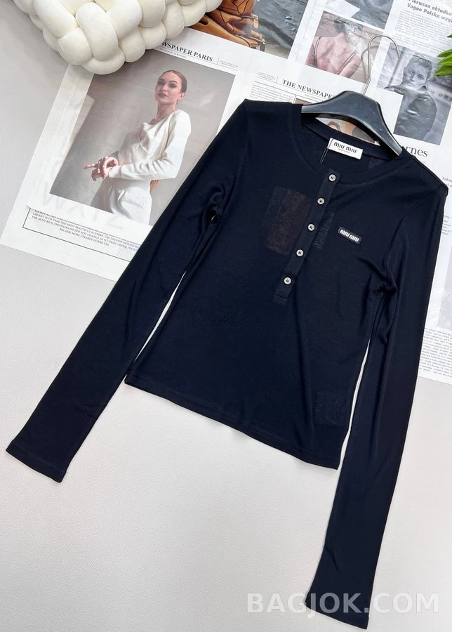 미우미우 미우미우 얇은 세미 시스루 로고 라운드넥 니트 상세 이미지