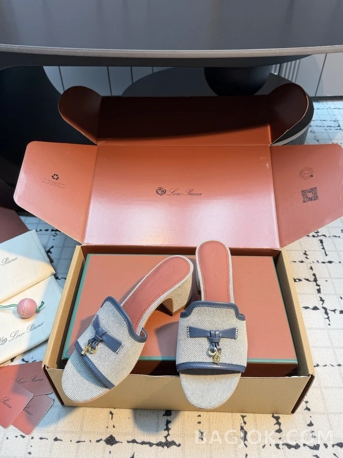로로피아나 로로피아나 패턴 뮬 샌들 상세 이미지