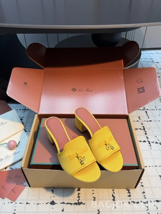 로로피아나 로로피아나 우븐 메탈 장식 블록힐 뮬 상세 이미지