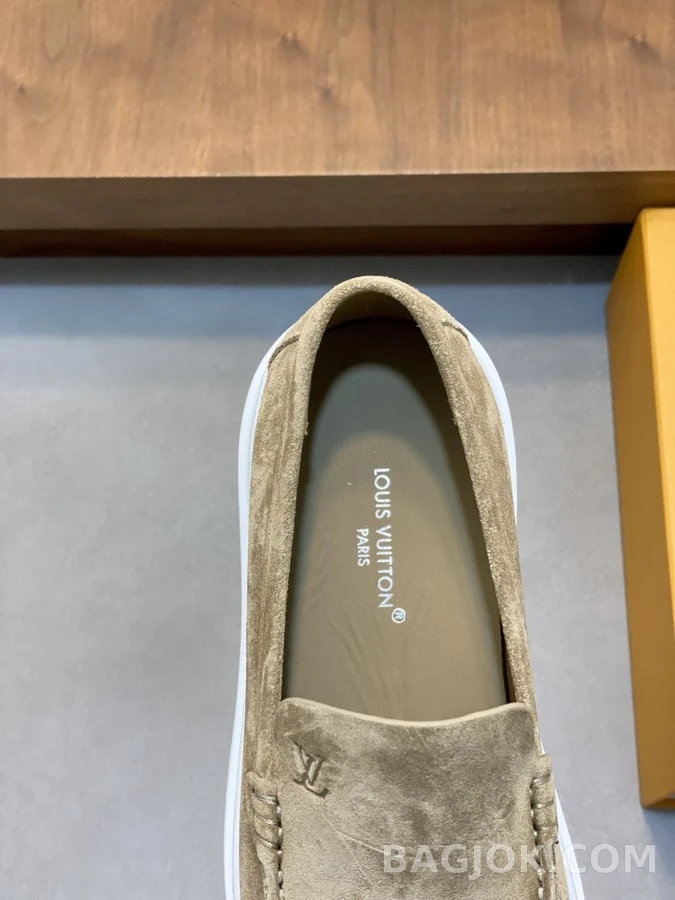 루이비통 루이비통 모노그램 스웨이드 로퍼 상세 이미지