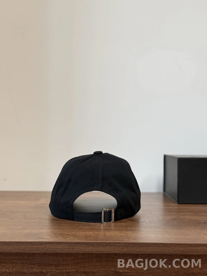 샤넬 샤넬 더블 C 자수 볼캡 상세 이미지