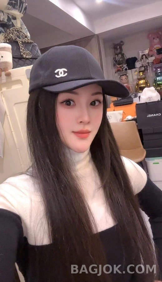 샤넬 샤넬 더블 C 자수 볼캡 상세 이미지