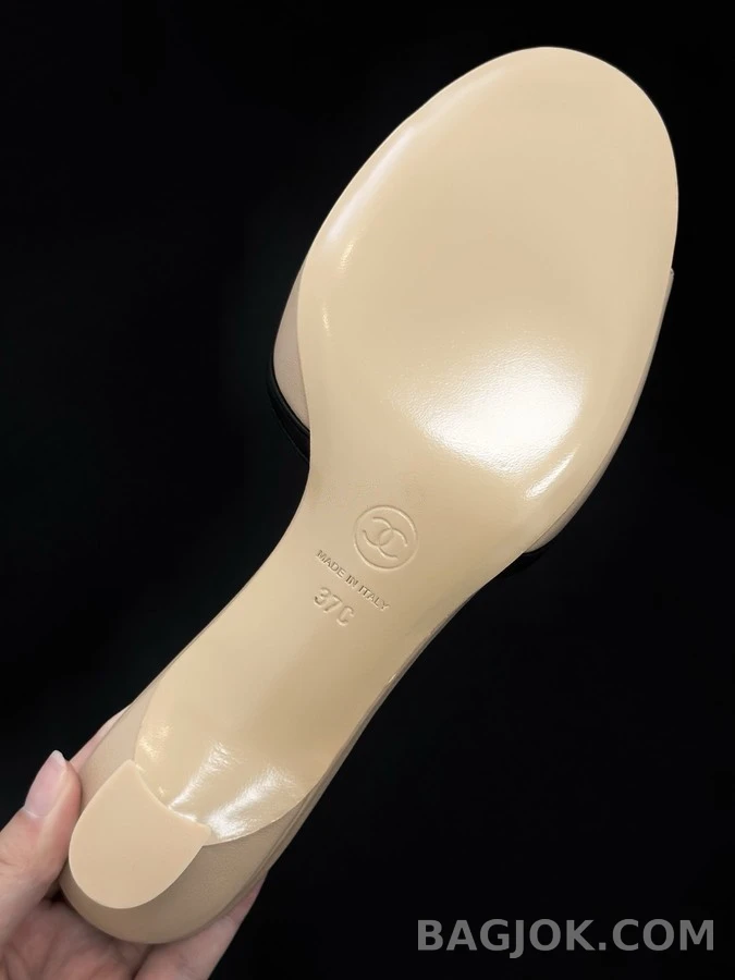 샤넬 샤넬 빅 더블 C 컷아웃 하이힐 뮬 상세 이미지
