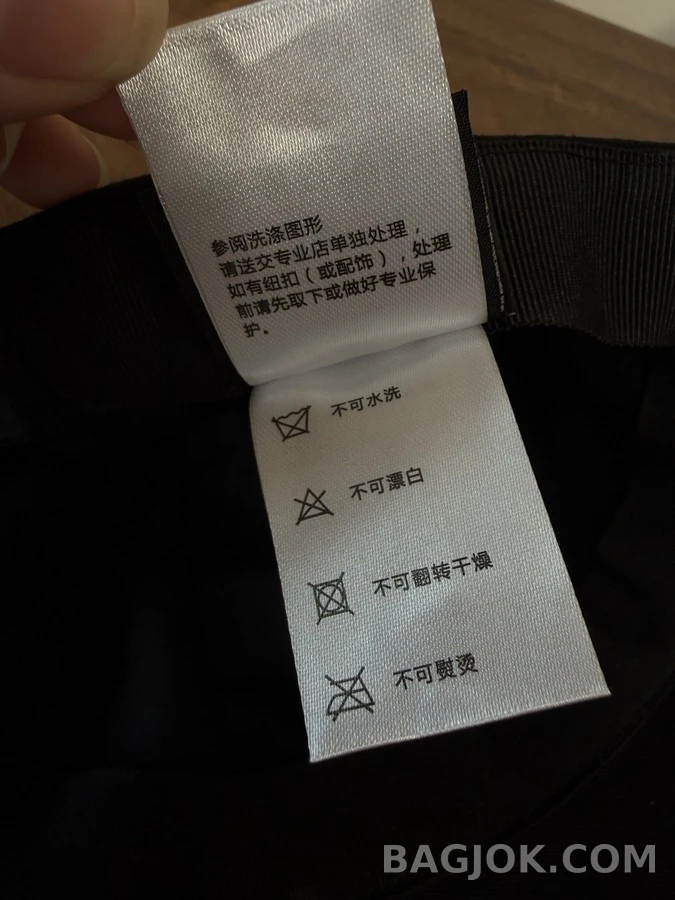 샤넬 샤넬 더블 C 자수 볼캡 상세 이미지