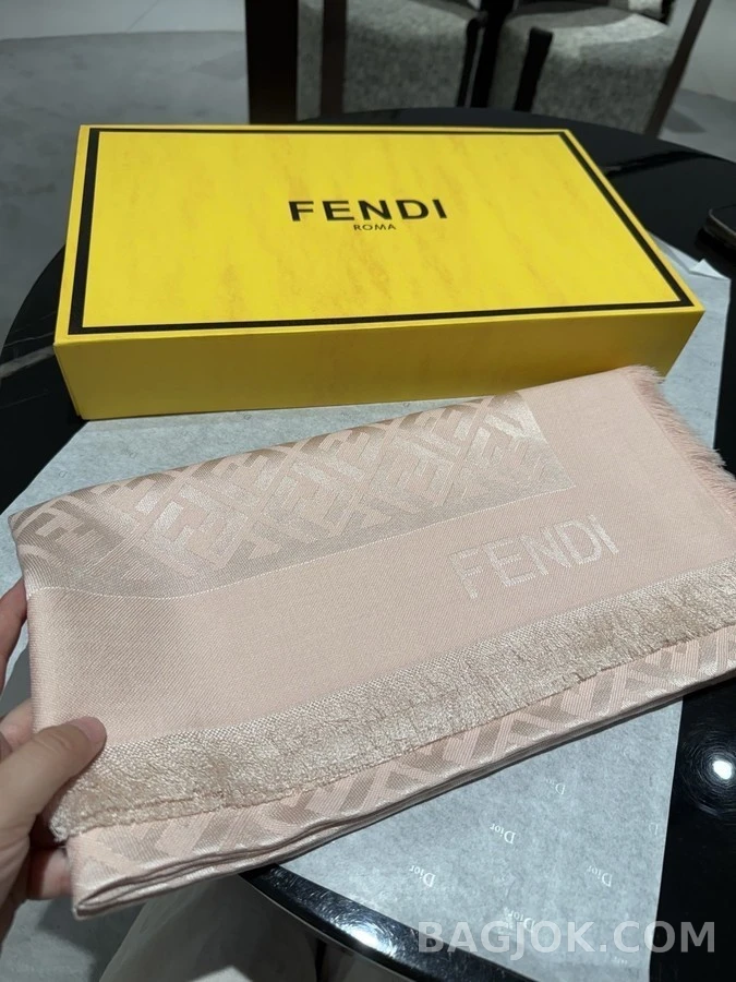 펜디 펜디 자카드 스카프 상세 이미지