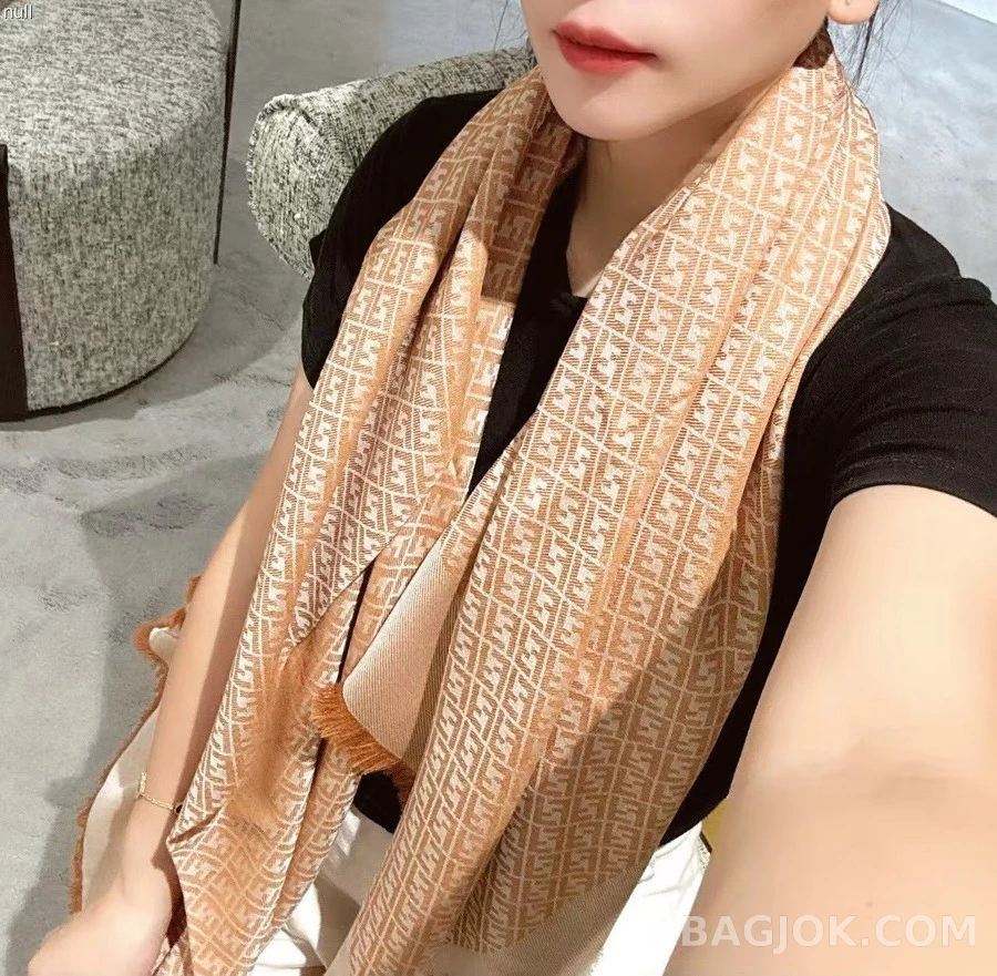 펜디 펜디 자카드 숄 상세 이미지