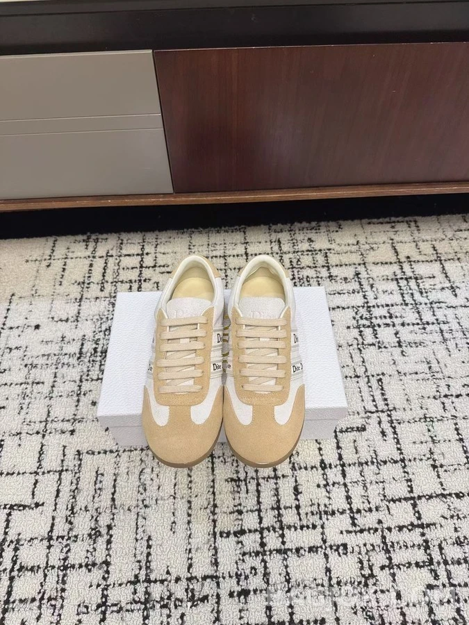 디올 디올 레터링 독일군 스니커즈 상세 이미지