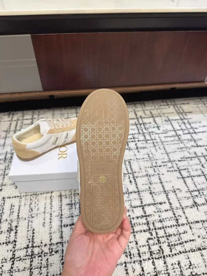 디올 디올 레터링 독일군 스니커즈 상세 이미지