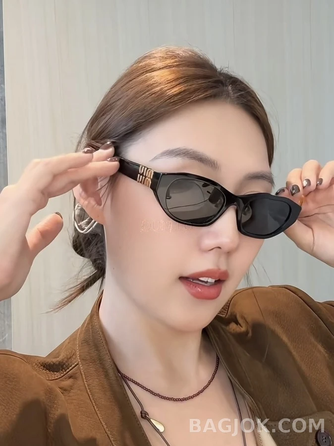 미우미우 미우미우 로고 캣아이 선글라스 상세 이미지
