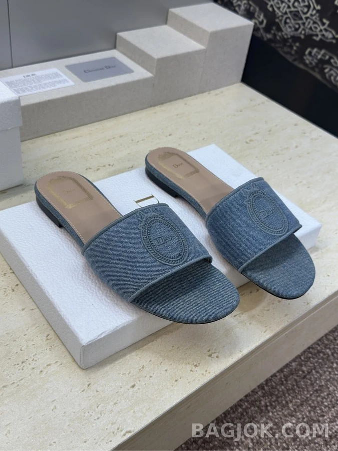 디올 디올 데님 로고 플랫 샌들 상세 이미지
