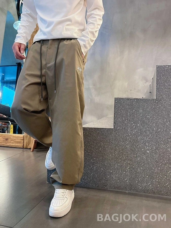 로에베 로에베 아나그램 자수 드로스트링 팬츠 상세 이미지