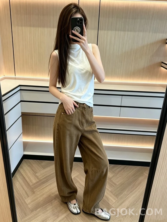 브루넬로 쿠치넬리 브루넬로 쿠치넬리 커브드 레그 데님 팬츠 상세 이미지