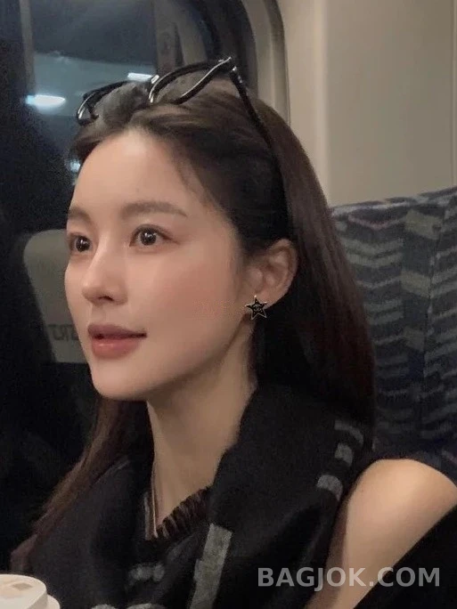샤넬 샤넬 에나멜 스타 귀걸이 상세 이미지