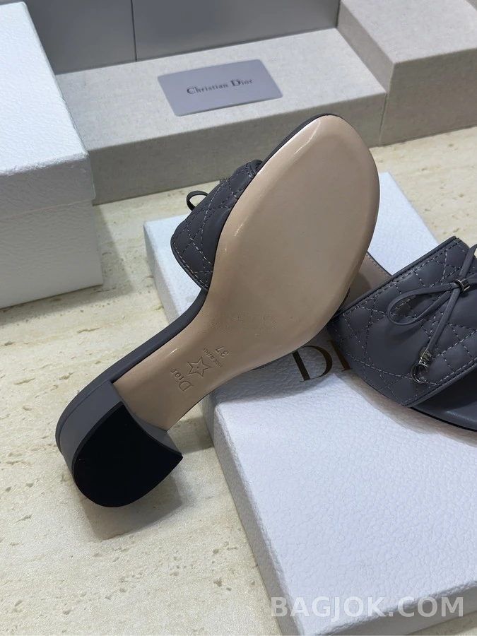 디올 디올 까나쥬 퀼팅 보우 뮬 상세 이미지