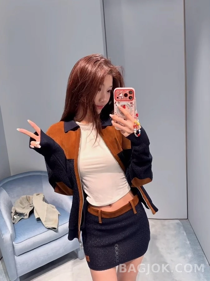 미우미우 미우미우 크로셰 스웨이드 미니 스커트 상세 이미지