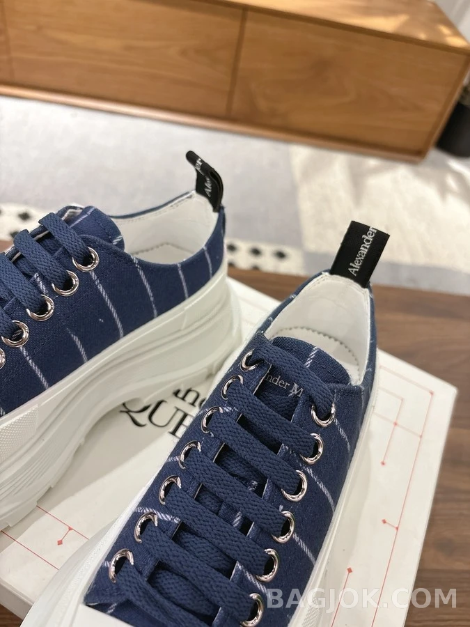 알렉산더 맥퀸 알렉산더 맥퀸 핀스트라이프 캔버스 플랫폼 스니커즈 상세 이미지