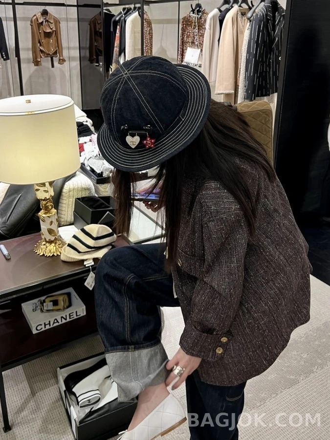 샤넬 샤넬 더블 C 로고 카펜터 데님 팬츠 상세 이미지