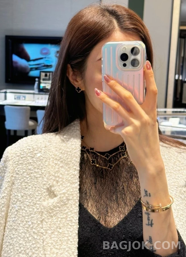 반클리프 아펠 반 클리프 아펠 아게이트 클로버 목걸이 상세 이미지