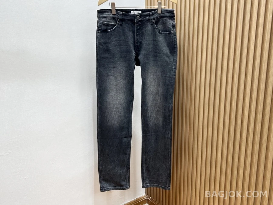 브루넬로 쿠치넬리 브루넬로 쿠치넬리 워싱 스트레이트 데님 팬츠 상세 이미지