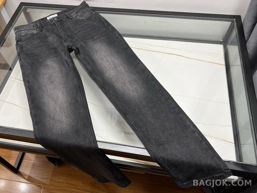 브루넬로 쿠치넬리 브루넬로 쿠치넬리 워싱 스트레이트 데님 팬츠 상세 이미지