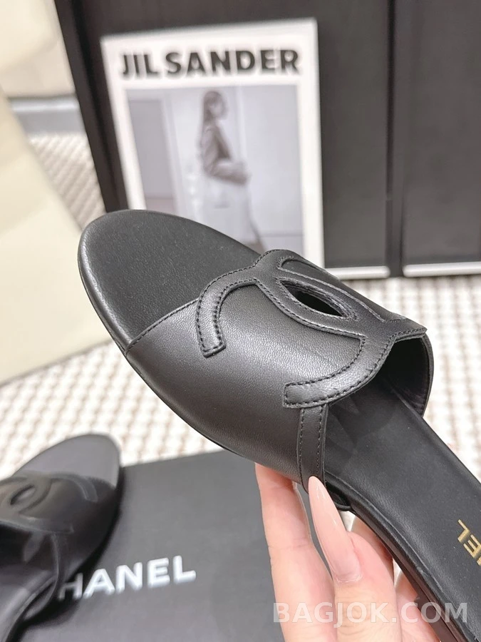 샤넬 샤넬 더블 C 로고 슬라이드 샌들 상세 이미지