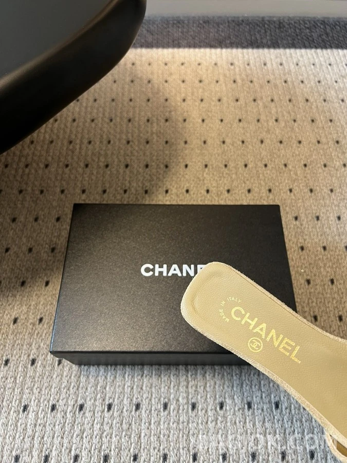 샤넬 샤넬 플랩 더블C 스퀘어토 샌들 상세 이미지